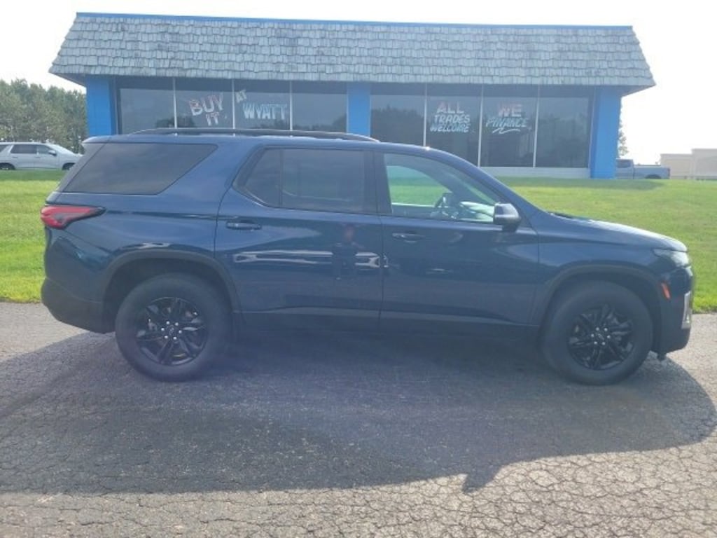 Used 2023 Chevrolet Traverse LT Leather SUV