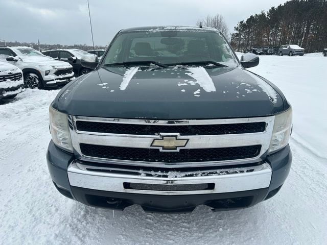 Used 2010 Chevrolet Silverado 1500 LT with VIN 1GCPKSE04AZ252778 for sale in Manistee, MI