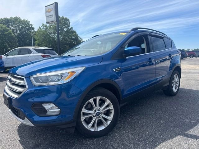 Used 2019 Ford Escape SEL with VIN 1FMCU9HD8KUB16146 for sale in Manistee, MI
