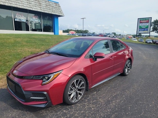 2022 Toyota Corolla SE photo 2