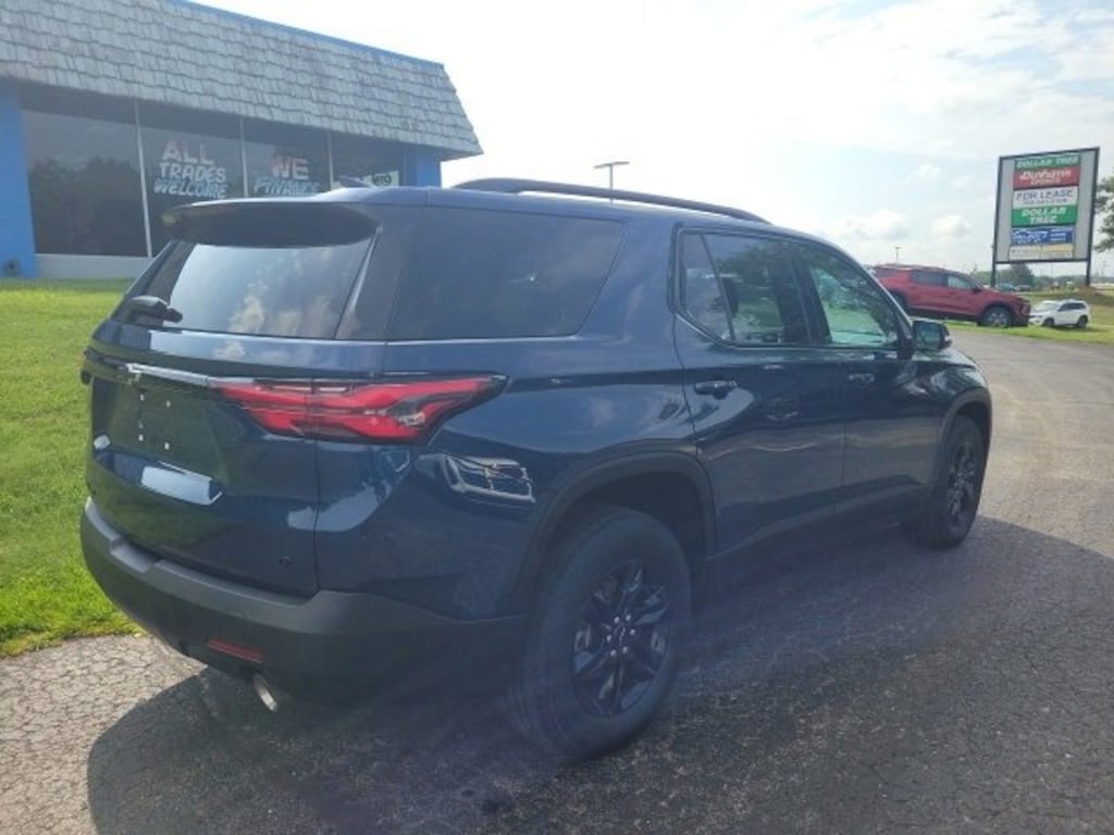 Used 2023 Chevrolet Traverse LT Leather SUV