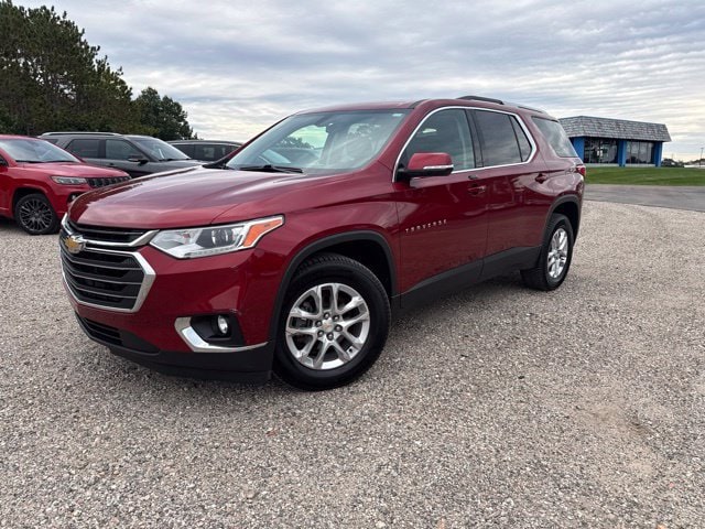 Used 2018 Chevrolet Traverse 1LT with VIN 1GNEVGKW4JJ255139 for sale in Manistee, MI