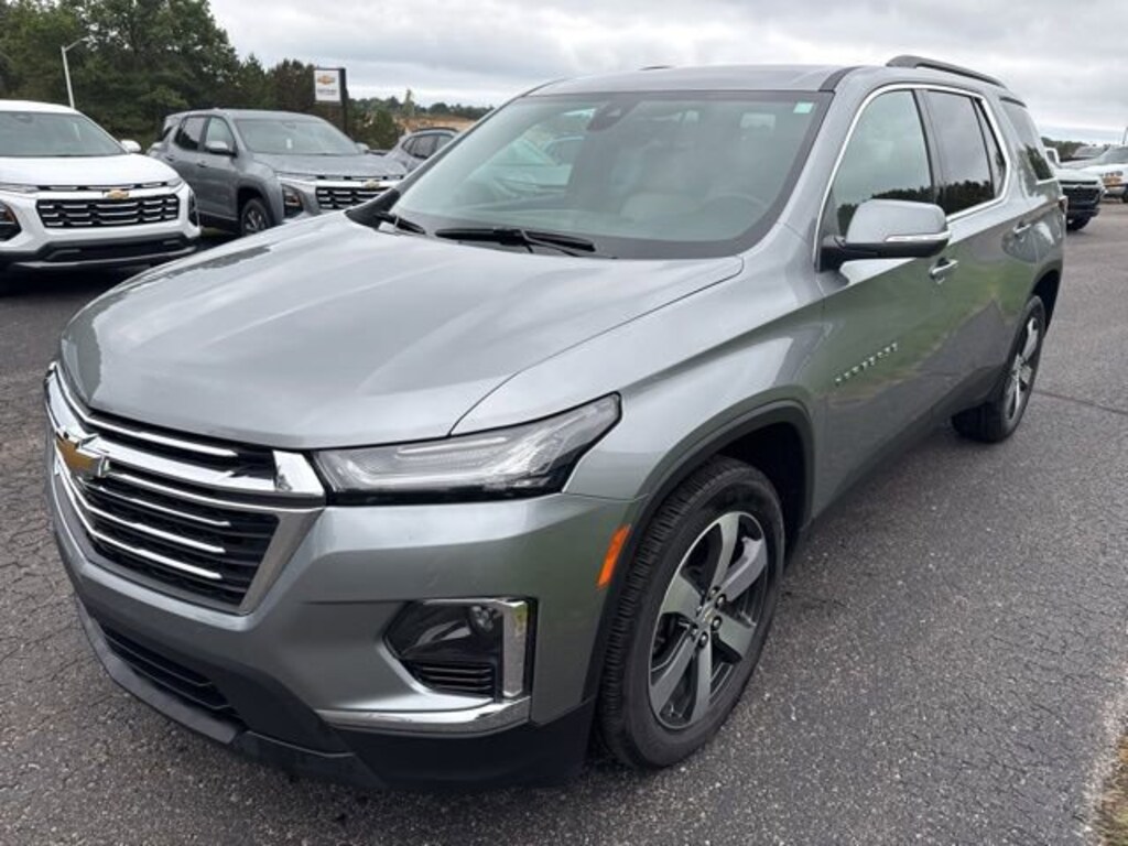Used 2023 Chevrolet Traverse LT Leather SUV