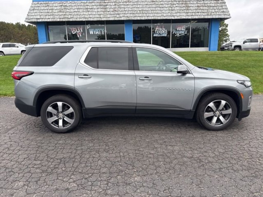 Used 2023 Chevrolet Traverse LT Leather SUV