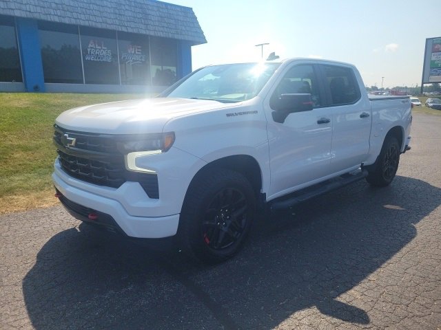 2022 Chevrolet Silverado 1500 RST photo 2