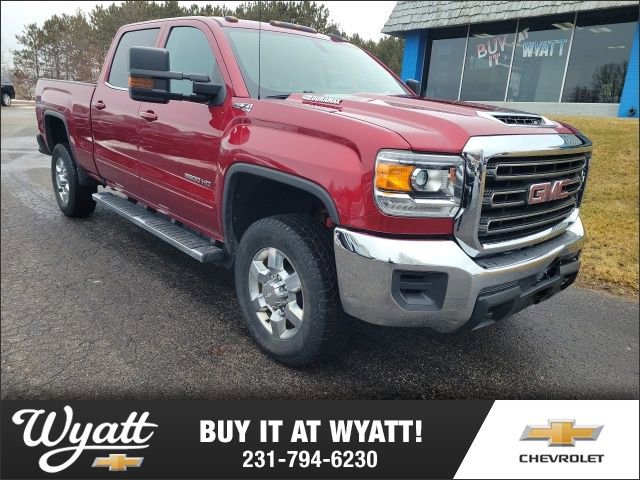 2018 GMC Sierra 4WD Crew Cab Long Box SLE's photo