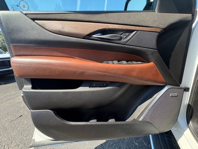 2017 Cadillac Escalade Premium Luxury - Photo 29