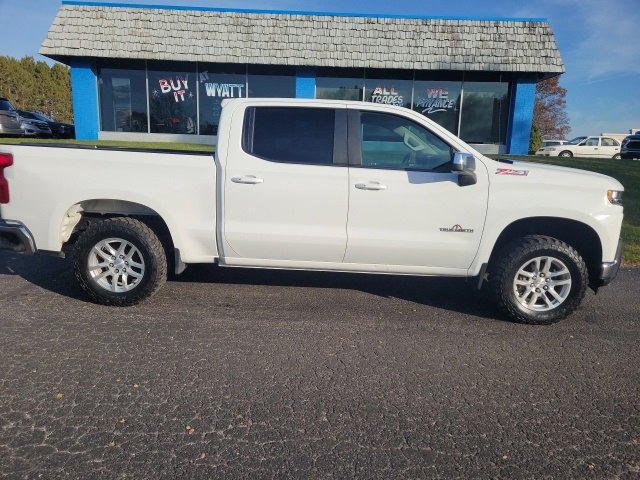 2019 Chevrolet Silverado 1500 LT photo 3