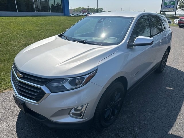 Used 2020 Chevrolet Equinox LT with VIN 2GNAXUEV0L6205770 for sale in Manistee, MI