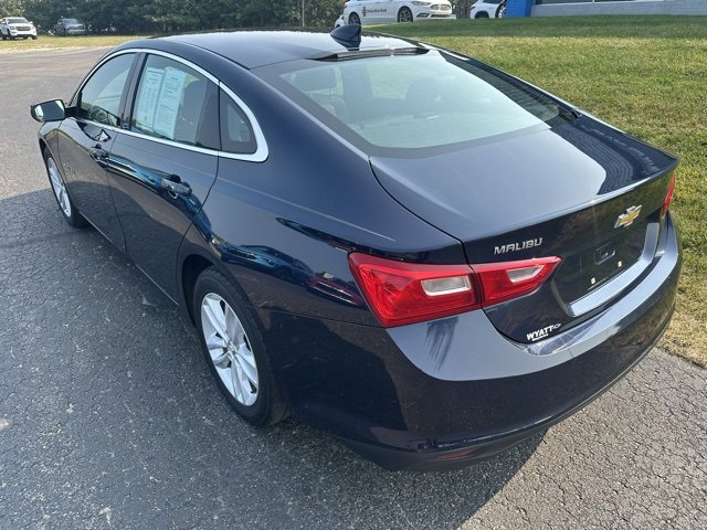 2018 Chevrolet Malibu 1LT photo 3
