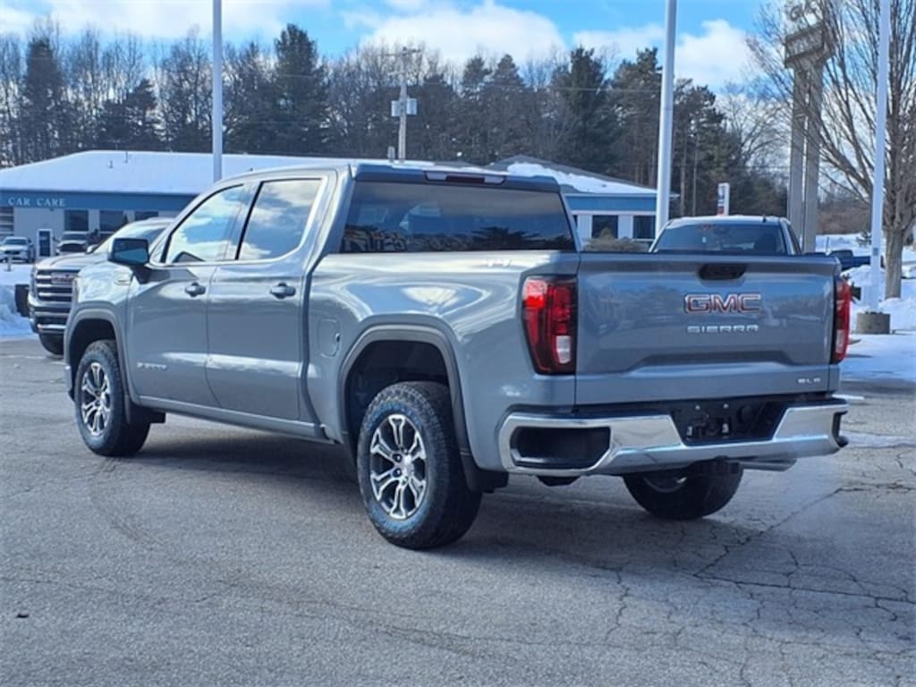 New 2025 GMC Sierra 1500 SLE Truck Crew Cab
