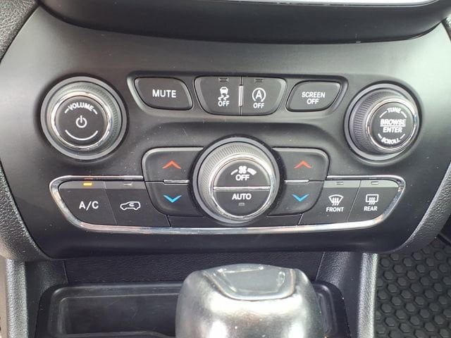 2019 Jeep Cherokee Trailhawk - Photo 33