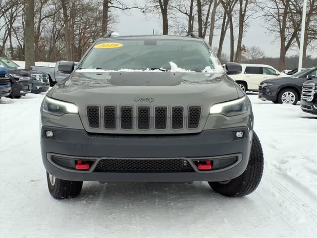 Used 2019 Jeep Cherokee Trailhawk