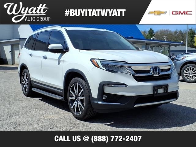 2022 Honda Pilot Touring AWD's photo