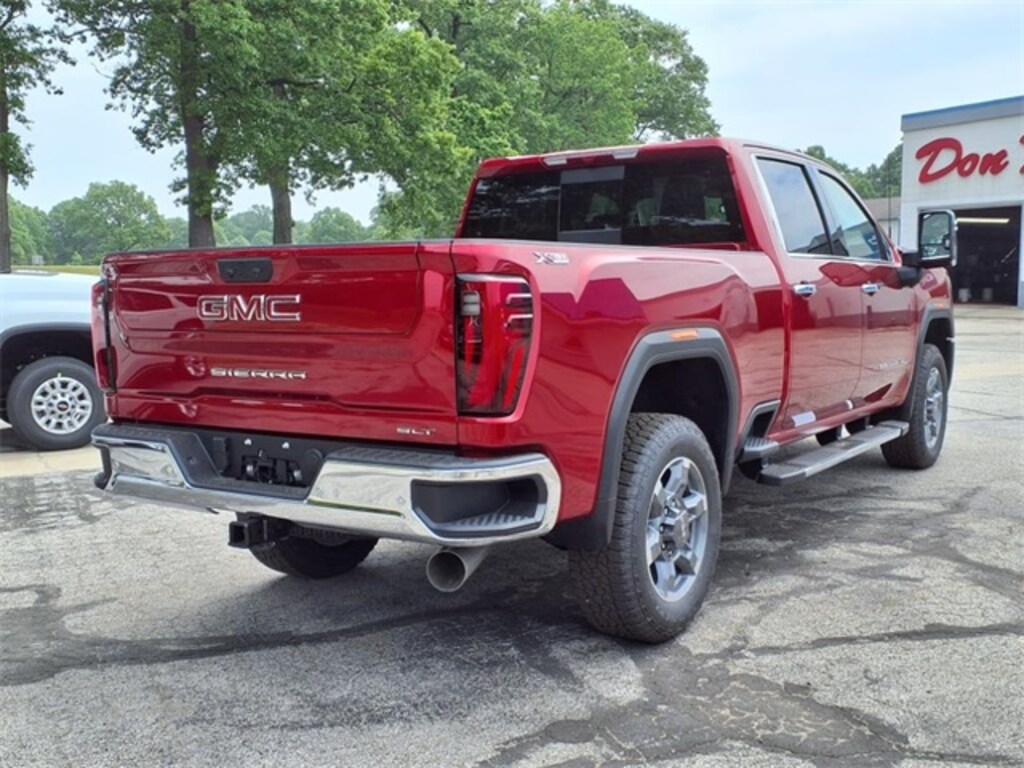 New 2025 GMC Sierra 2500 HD SLT Truck Crew Cab