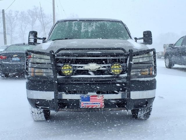 Used 2006 Chevrolet Silverado 2500HD LT1 with VIN 1GCHK29UX6E181215 for sale in Whitehall, MI