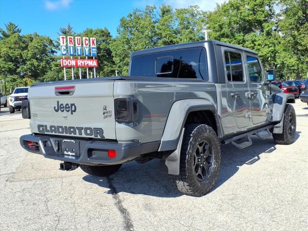 Used 2022 Jeep Gladiator Sport Truck Crew Cab