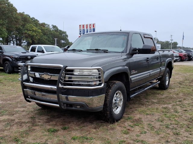 Used 2002 Chevrolet Silverado 2500HD LT with VIN 1GCHC23112F171348 for sale in Whitehall, MI