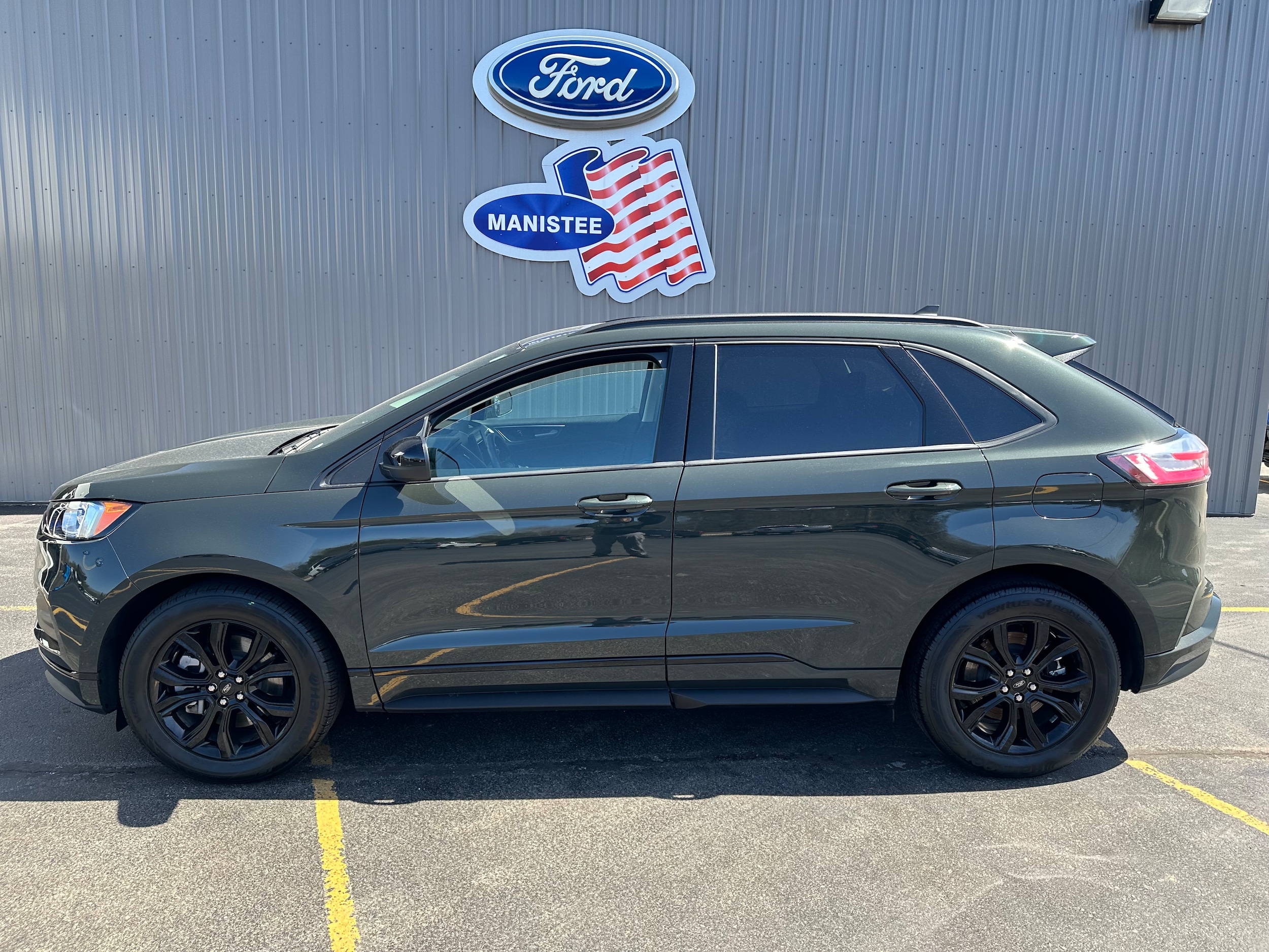 Used 2022 Ford Edge SE with VIN 2FMPK4G98NBB13992 for sale in Manistee, MI