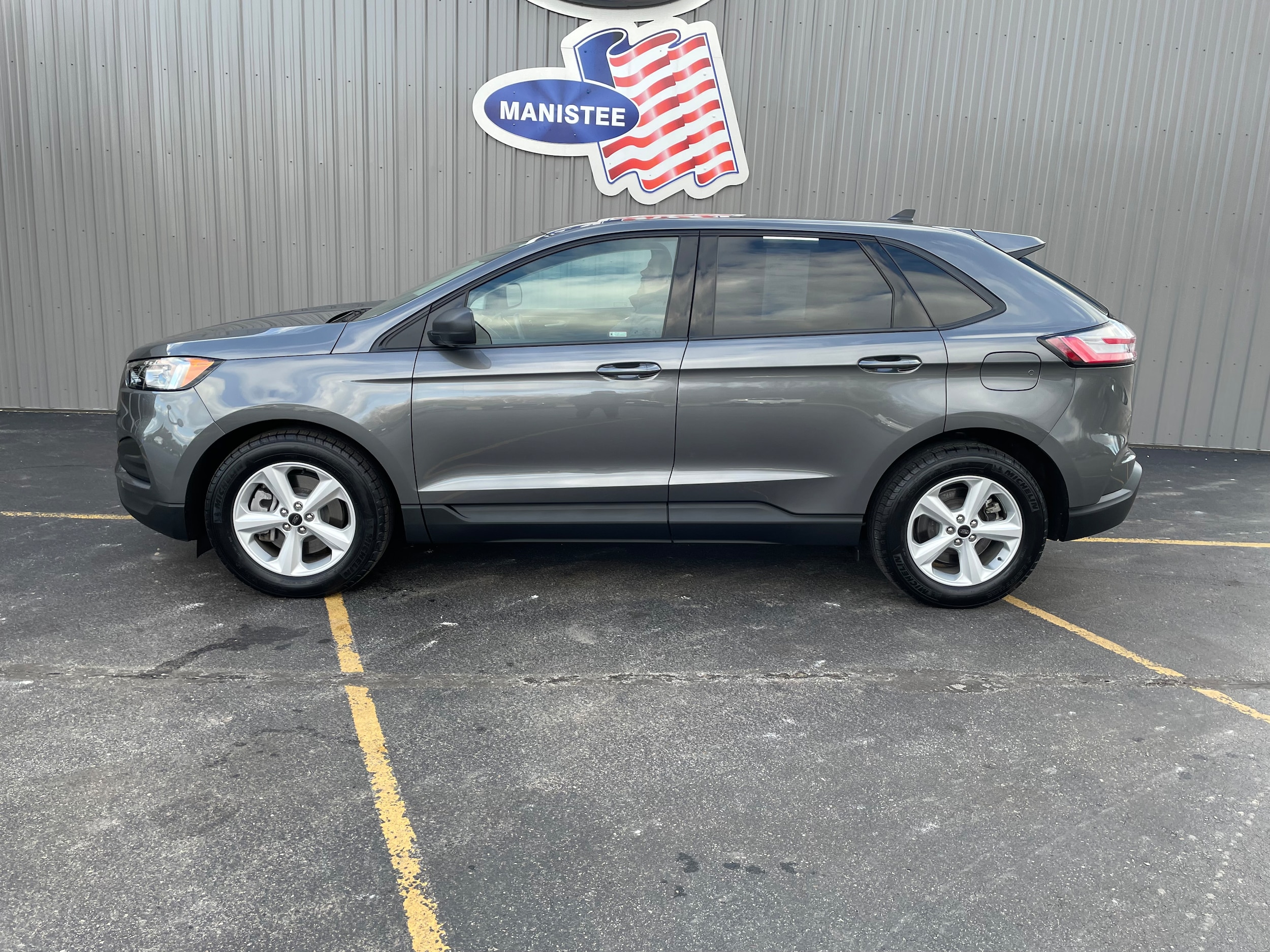 Used 2023 Ford Edge SE with VIN 2FMPK4G97PBA04975 for sale in Manistee, MI