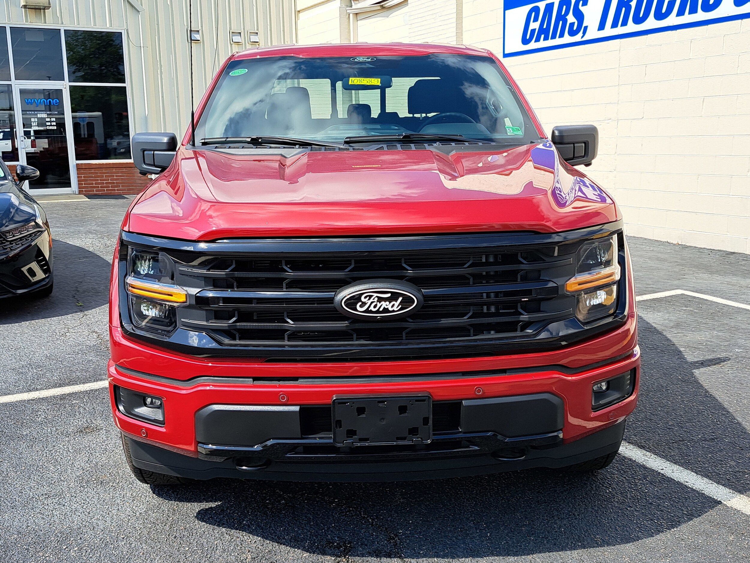 2023 Ford F-150 XLT photo 2