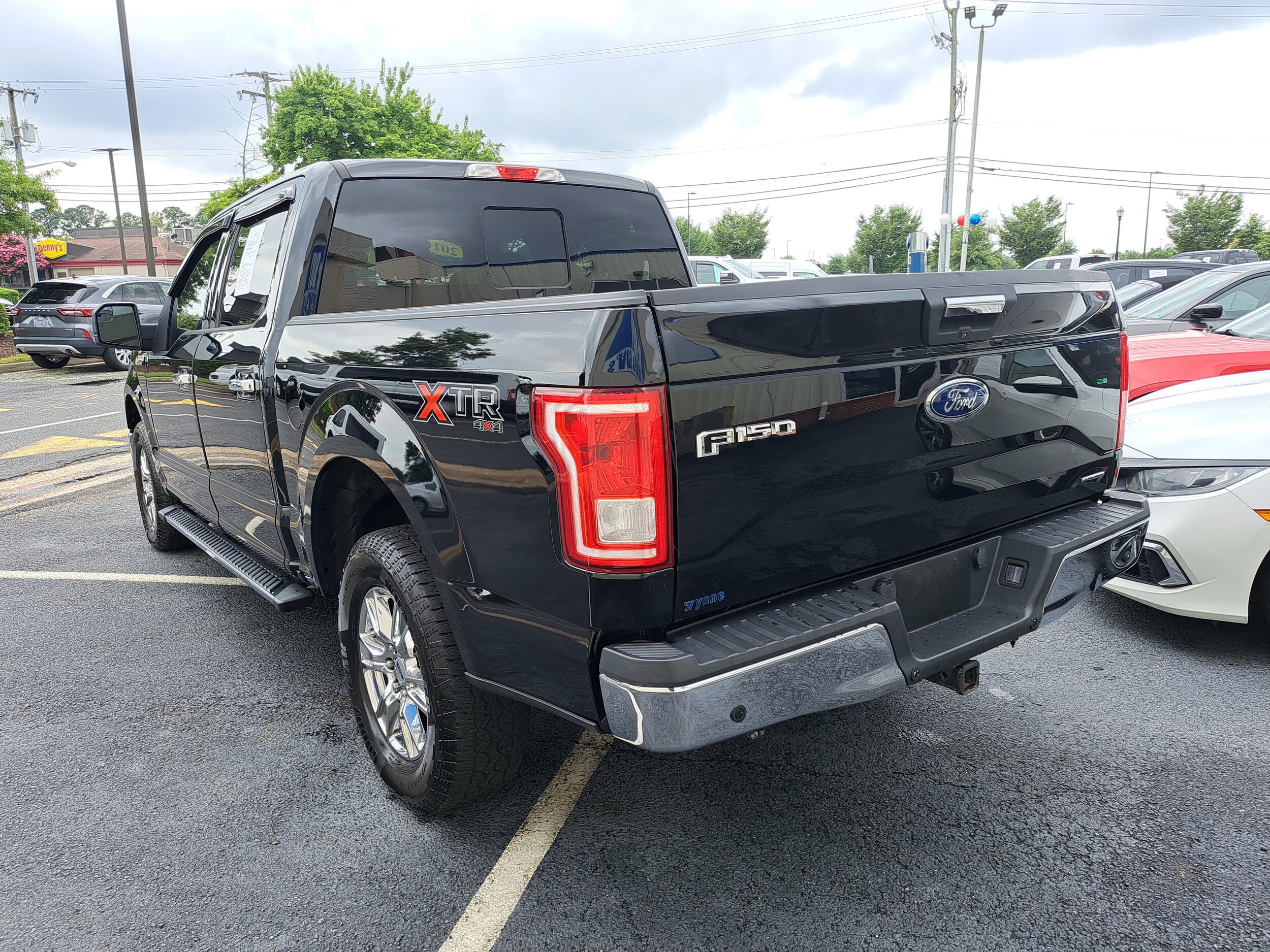 2016 Ford F-150 XLT photo 4