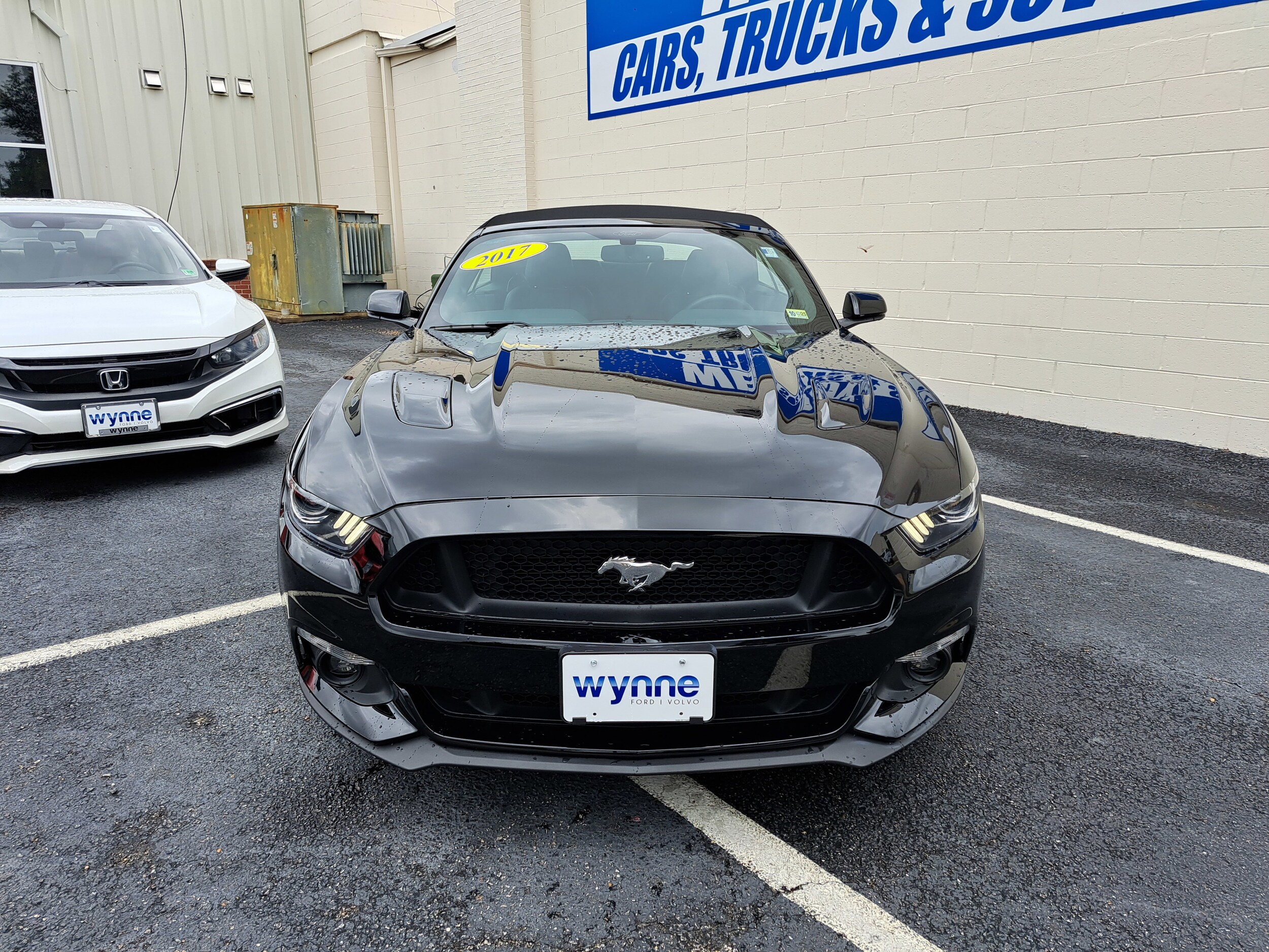 2017 Ford Mustang GT Premium Convertible photo 2