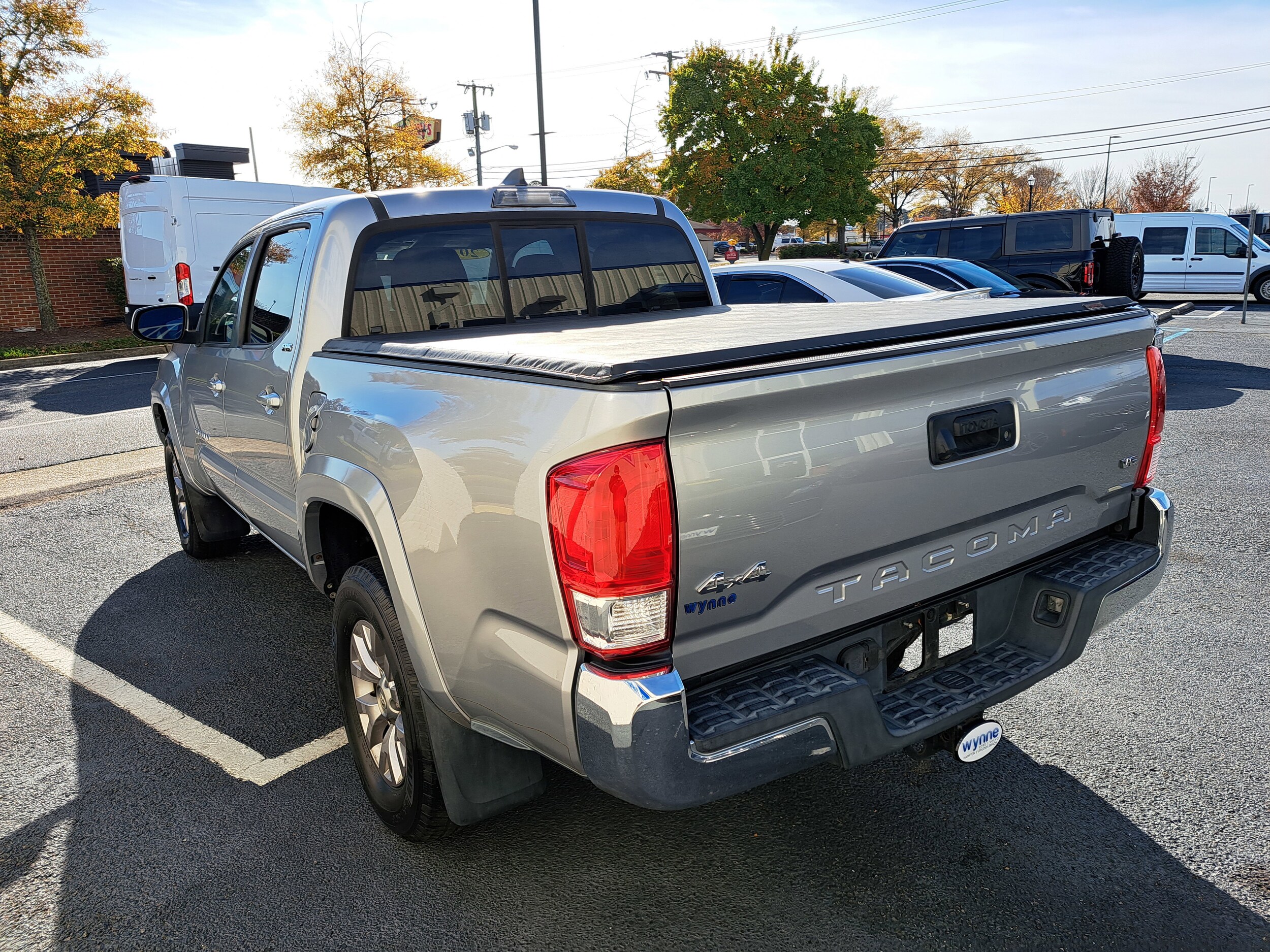 2016 Toyota Tacoma SR5 photo 3