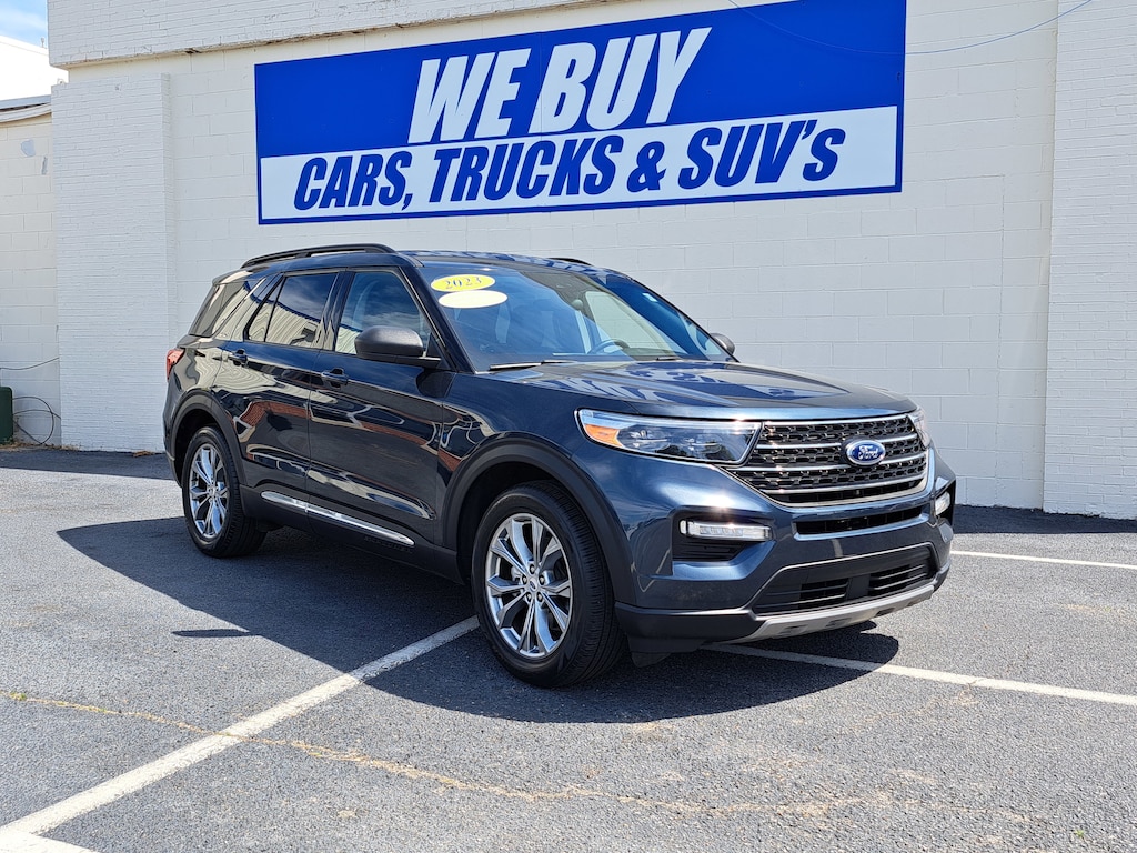 Used 2023 Ford Explorer XLT XLT RWD
