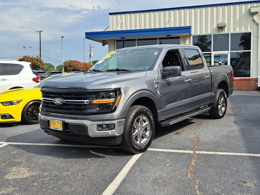 Certified 2025 Ford F-150 XLT XLT 4WD SuperCrew 5.5 Box