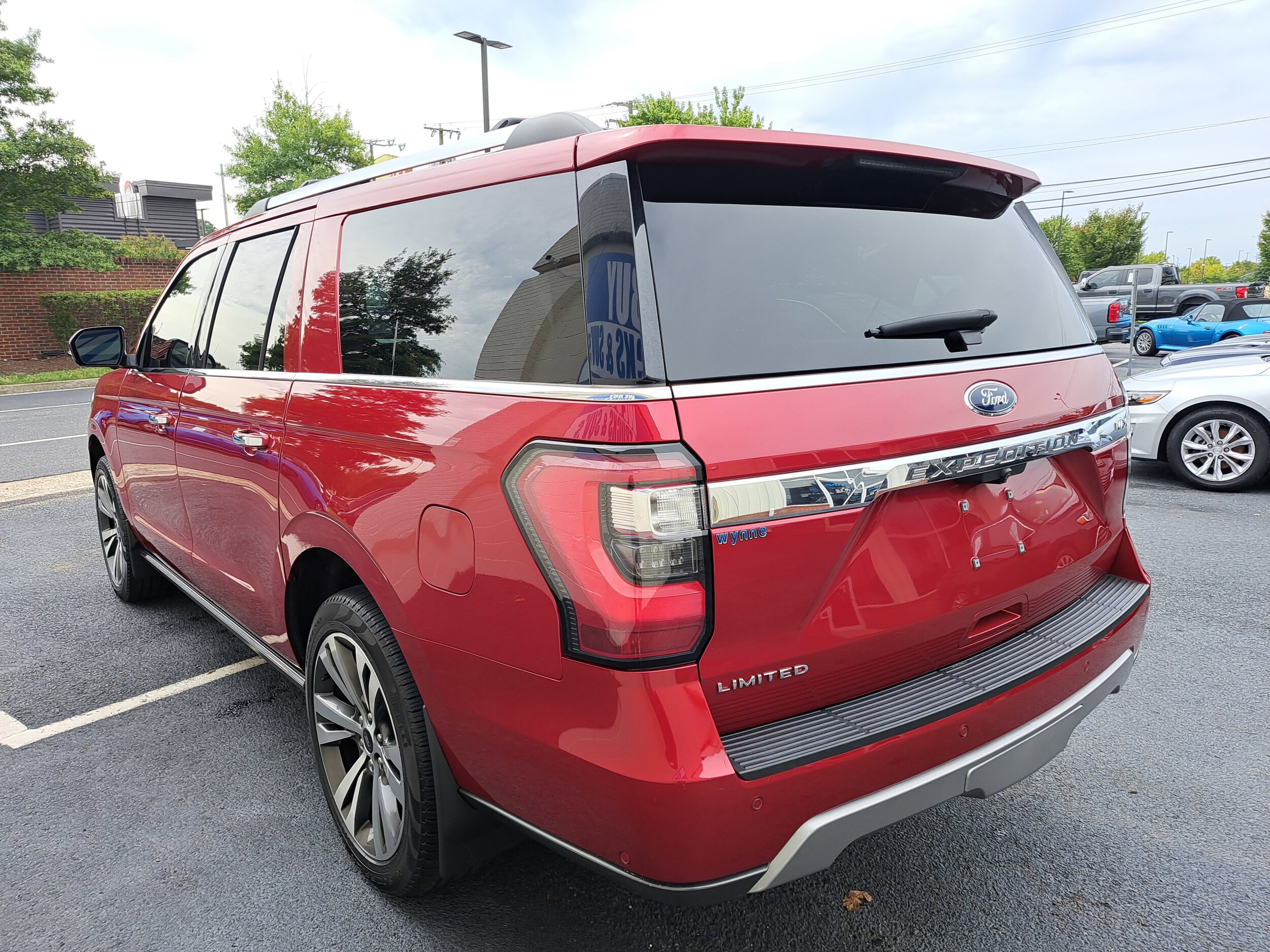 2021 Ford Expedition MAX Limited photo 3