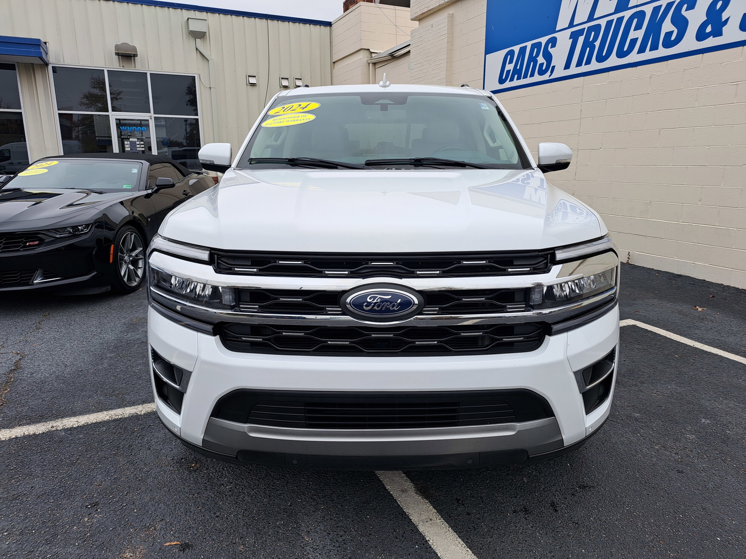 2024 Ford Expedition Limited photo 2