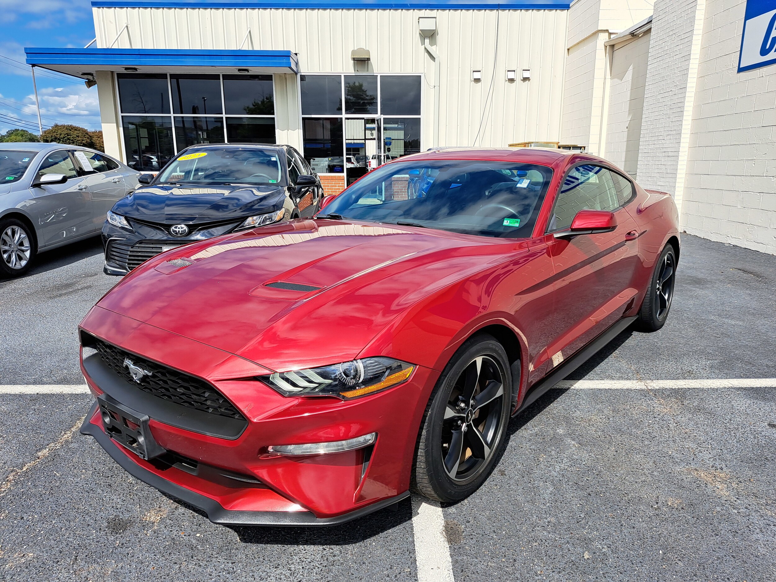 2018 Ford Mustang EcoBoost photo 2