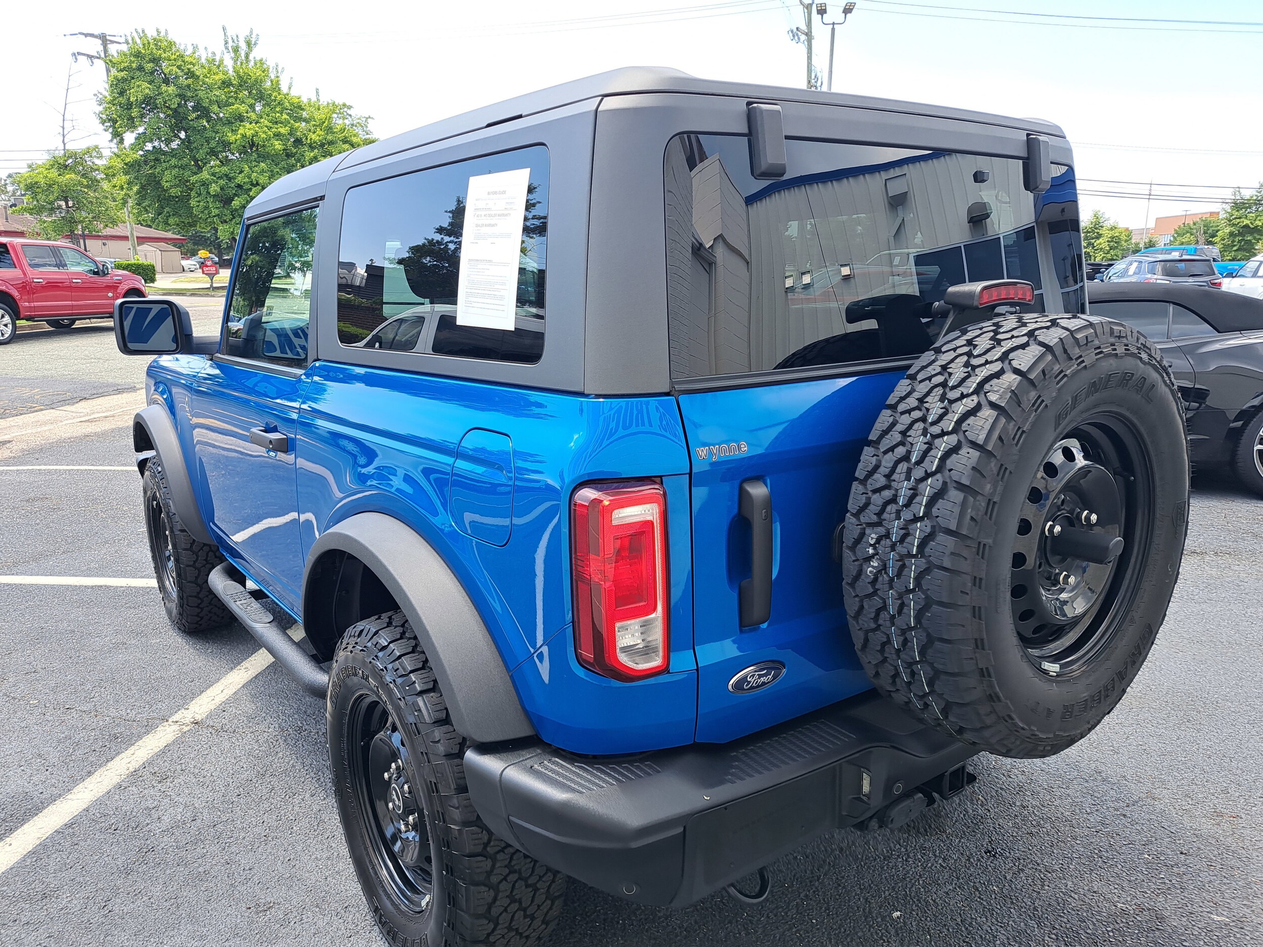 2022 Ford Bronco Black Diamond photo 4