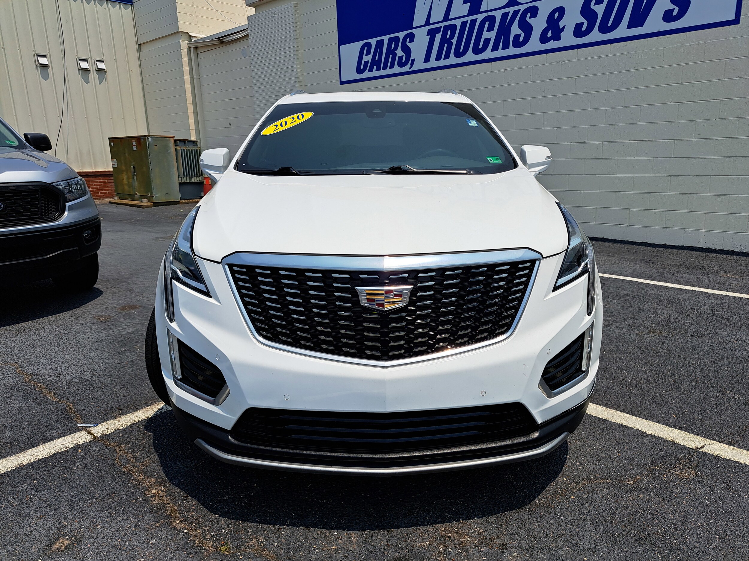 2020 Cadillac XT5 Premium Luxury photo 2