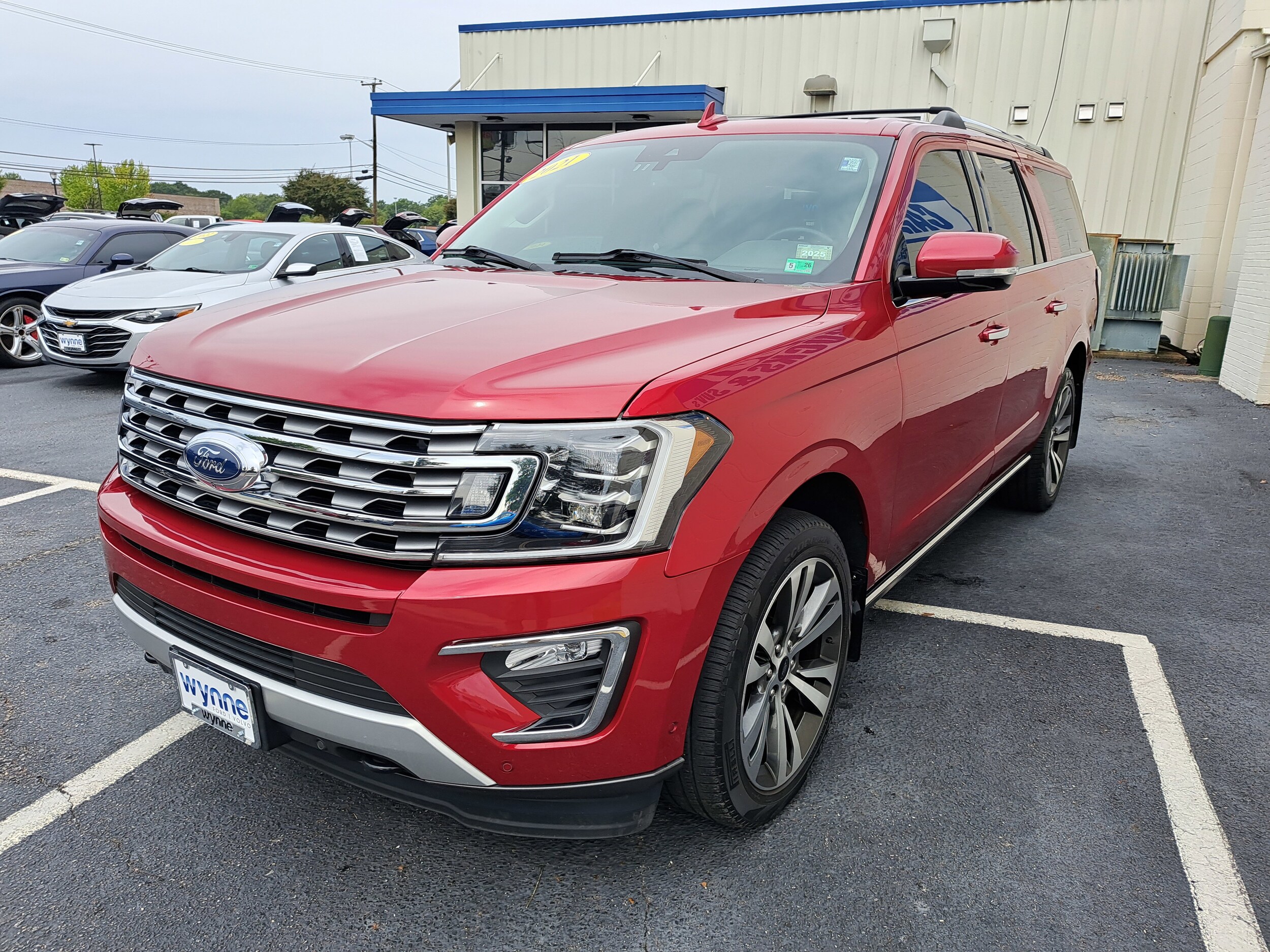 2021 Ford Expedition MAX Limited photo 2