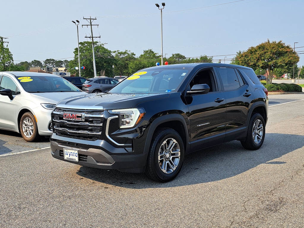 Used 2026 GMC Terrain FWD Elevation FWD Elevation