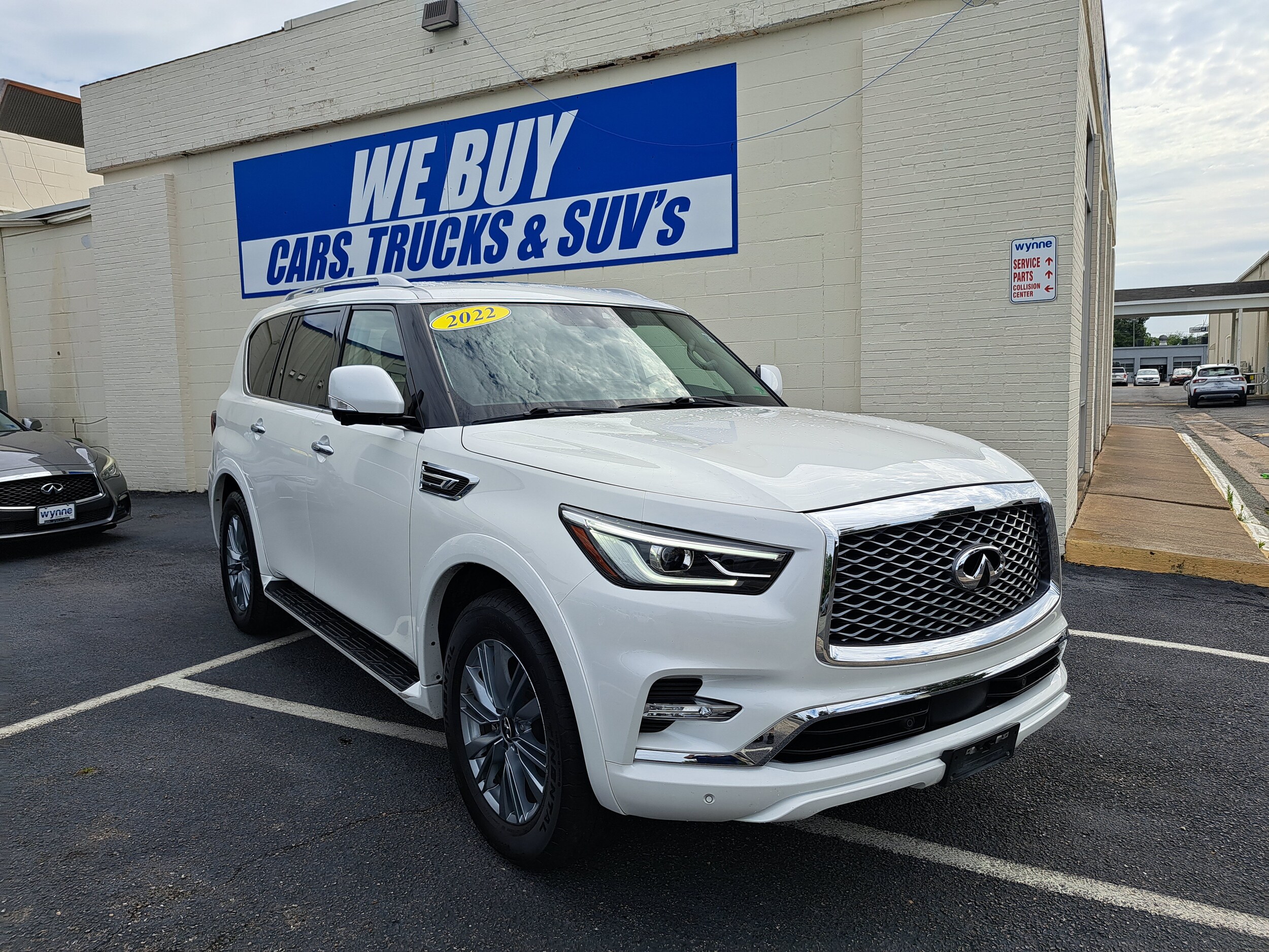 2022 INFINITI QX80