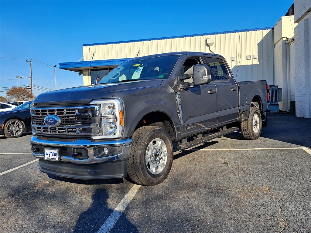 New 2026 Ford F-250 XLT Truck Crew Cab
