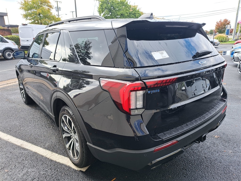 New 2026 Ford Explorer ST-Line SUV