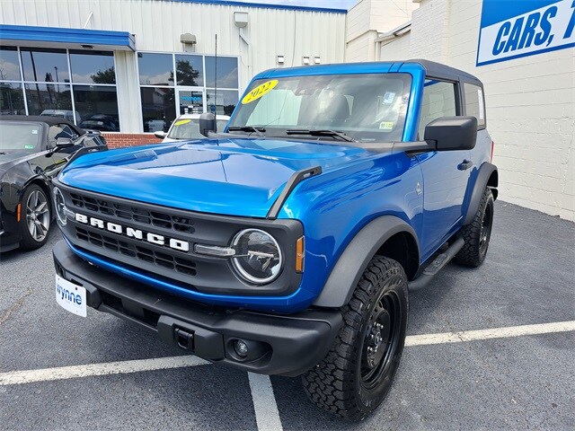 2022 Ford Bronco Black Diamond photo 3