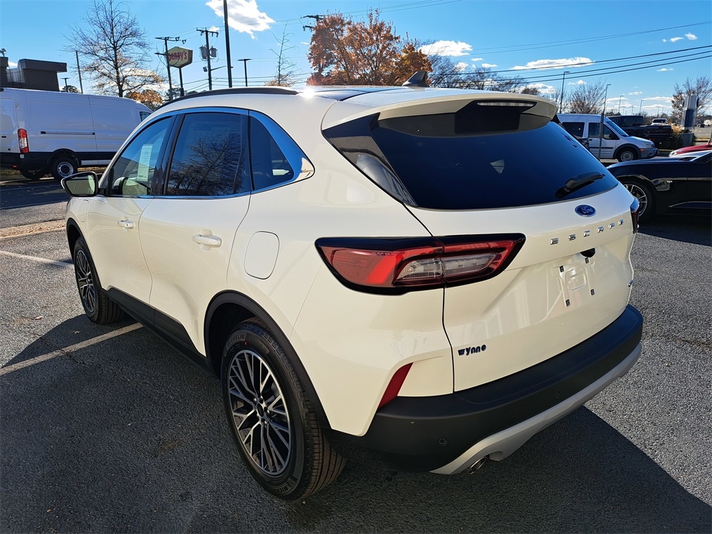 New 2026 Ford Escape PHEV SUV
