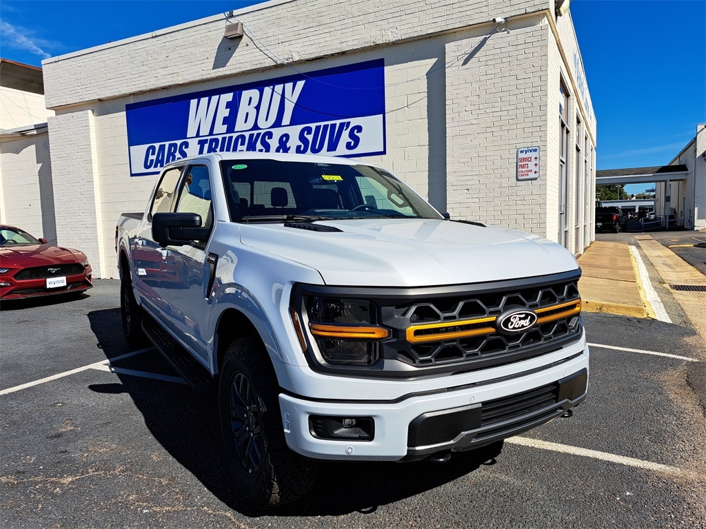 2025 Ford F-150 Truck SuperCrew Cab 