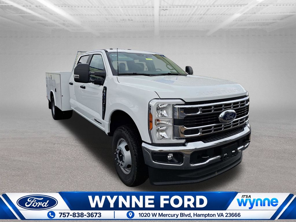 2025 Ford F-350 Super Duty Chassis Cab