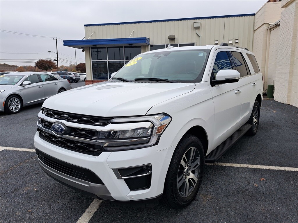 2024 Ford Expedition Limited photo 3