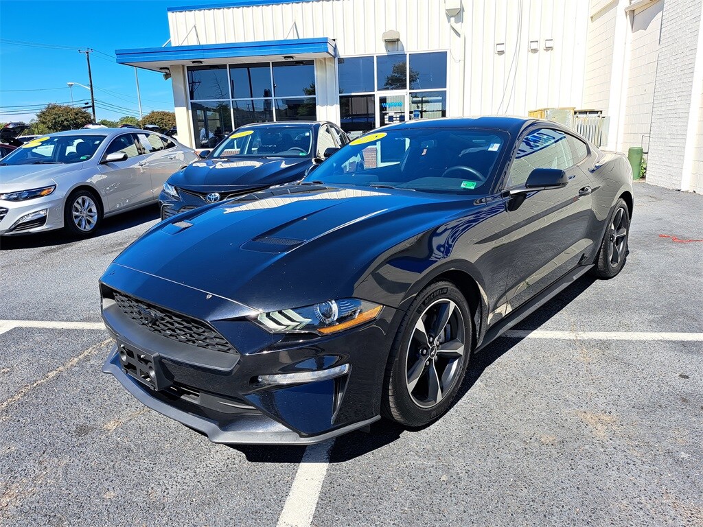 2018 Ford Mustang EcoBoost photo 3