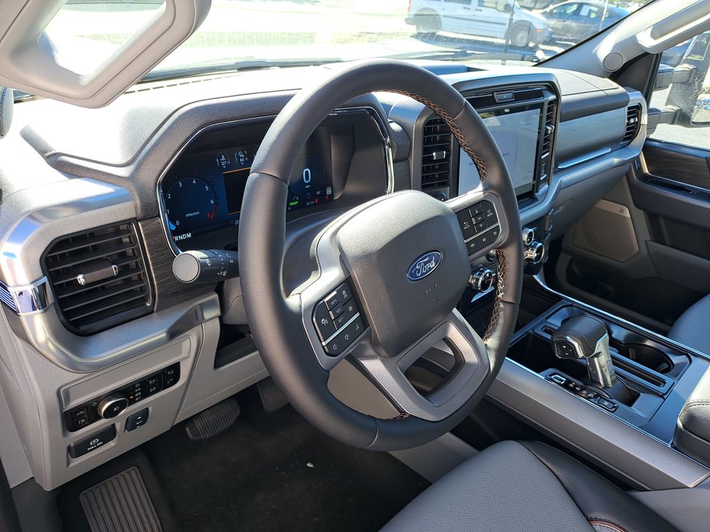2025 Ford F-150 Lariat - Photo 7