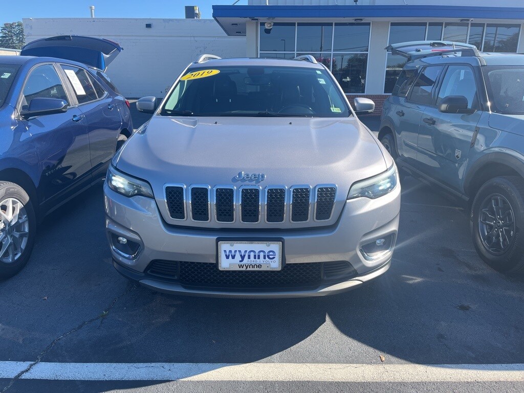 2019 Jeep Cherokee Limited photo 2