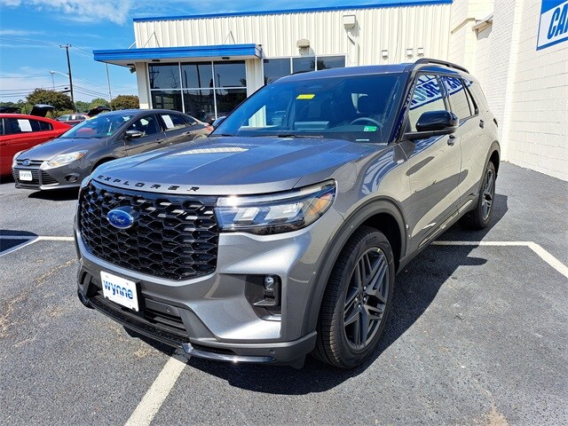 2025 Ford Explorer ST-Line photo 3