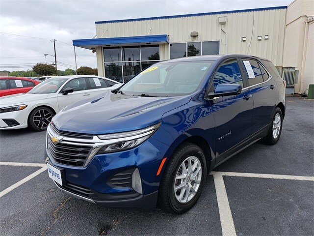 2023 Chevrolet Equinox LT photo 3